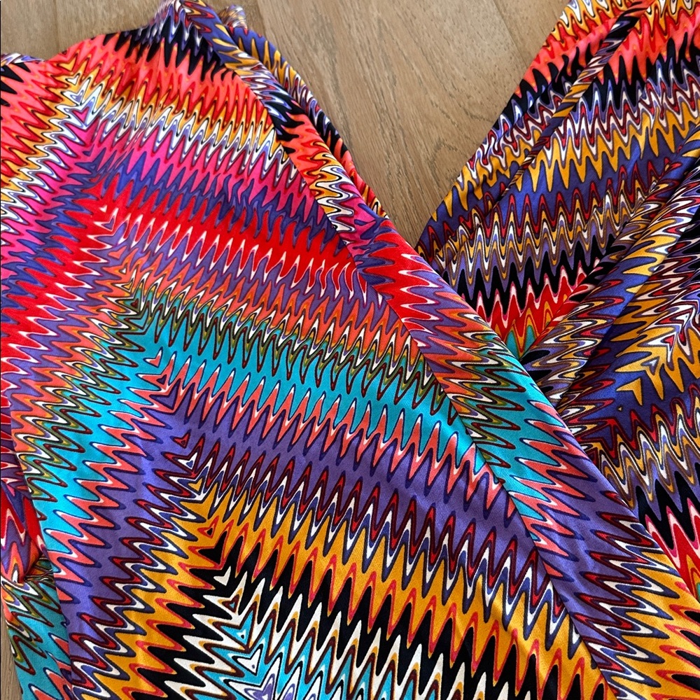 Colorful Zigzag Patterned Pants - Picture 3 of 4